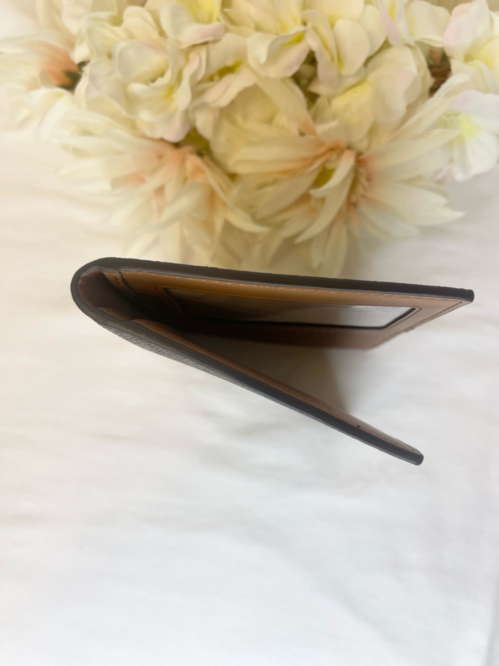 Michael Kors NWOT Brown MK Signature Passport Card Holder no callouts - Picture 5 of 6